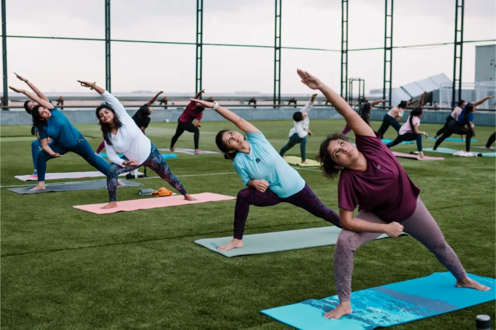 Best Outdoor Yoga vs Virtual Yoga in Chennai